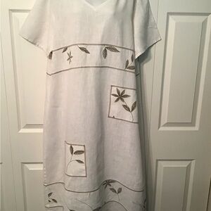 Women's Ivory Linen Short Sleeved, Mid-calf Length, V-Neck Shift Dress XL MINT